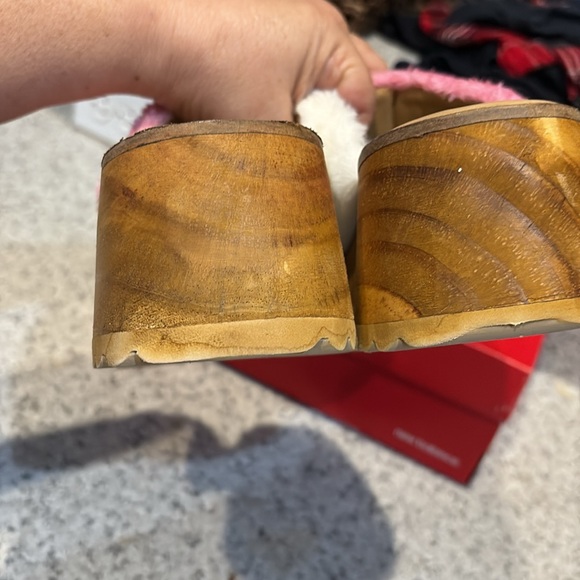 Urban Outfitters Pink & White Checker Board Wooden Clogs Sz 8 - Picture 9 of 13